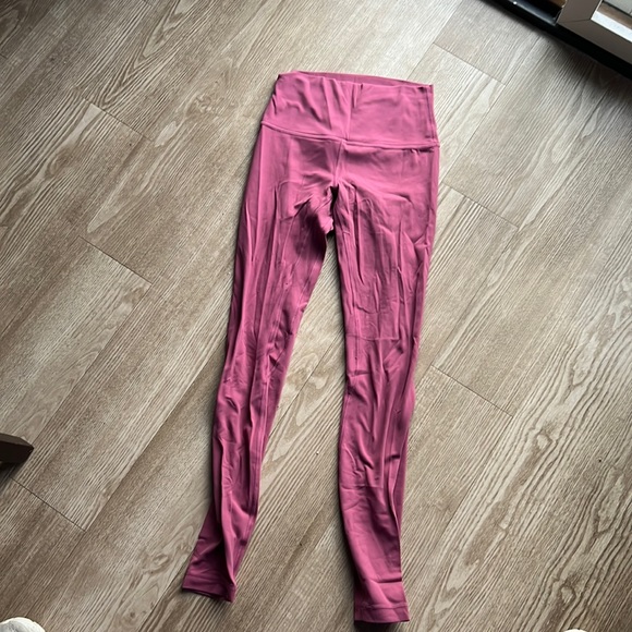 Pink Lululemon align leggings - Picture 2 of 3